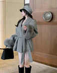 Elegant Wool Coat with Fur Patchwork